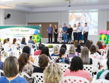 Educadores de Mercedes participam de evento anual de encerramento do Cooperjovem